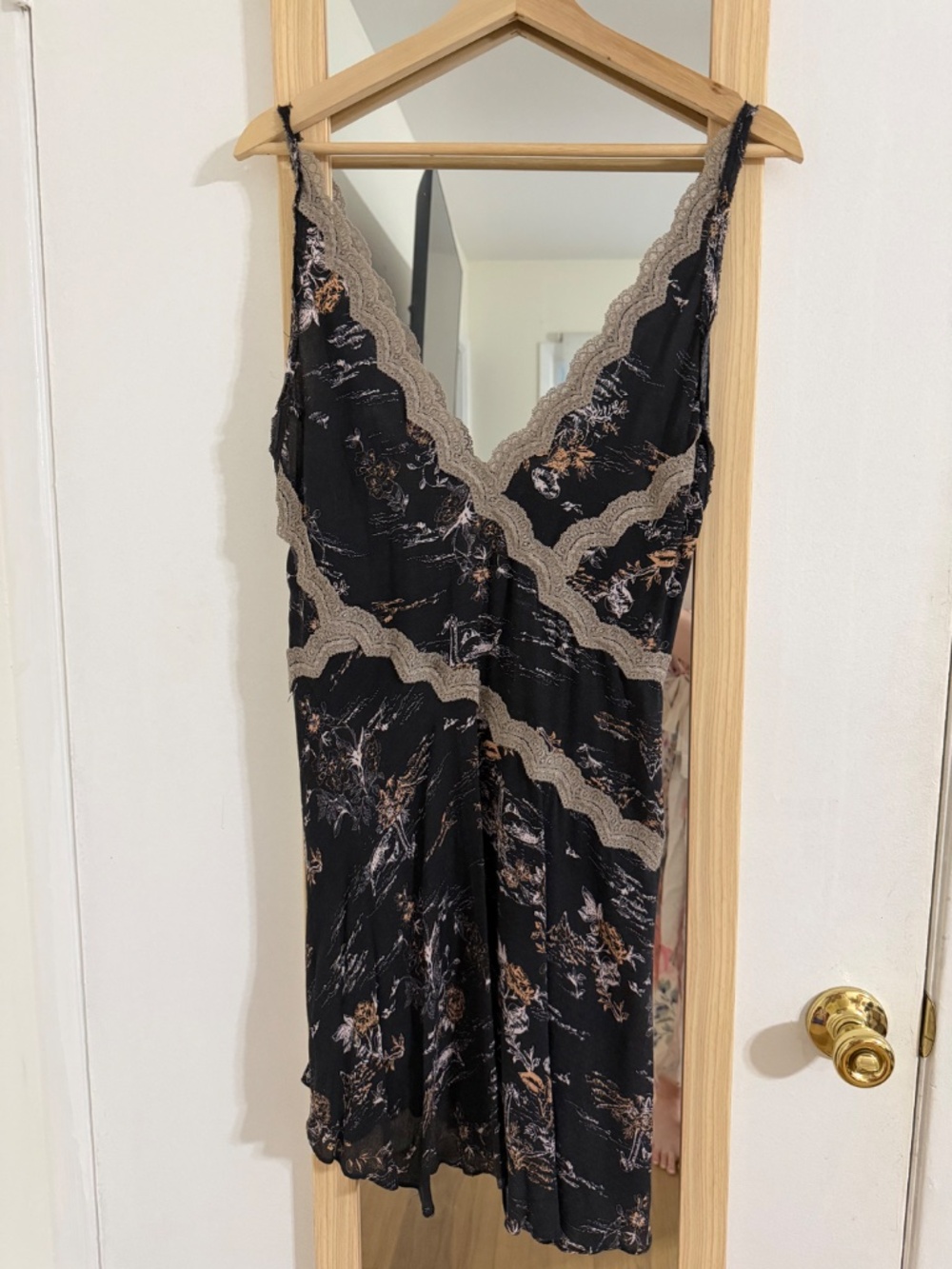 Free People - Picture 2 of 2
